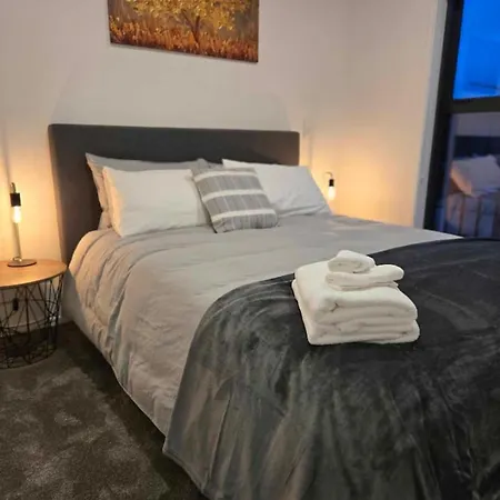 Cbd Apartment 2 - 2 Bed 2 Bath